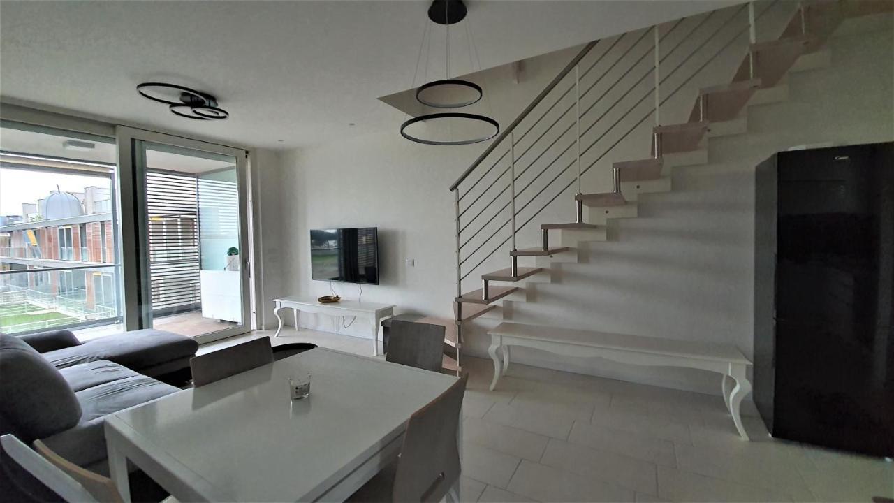 Isola Blu Luxury Apartment Lido di Jesolo Bagian luar foto